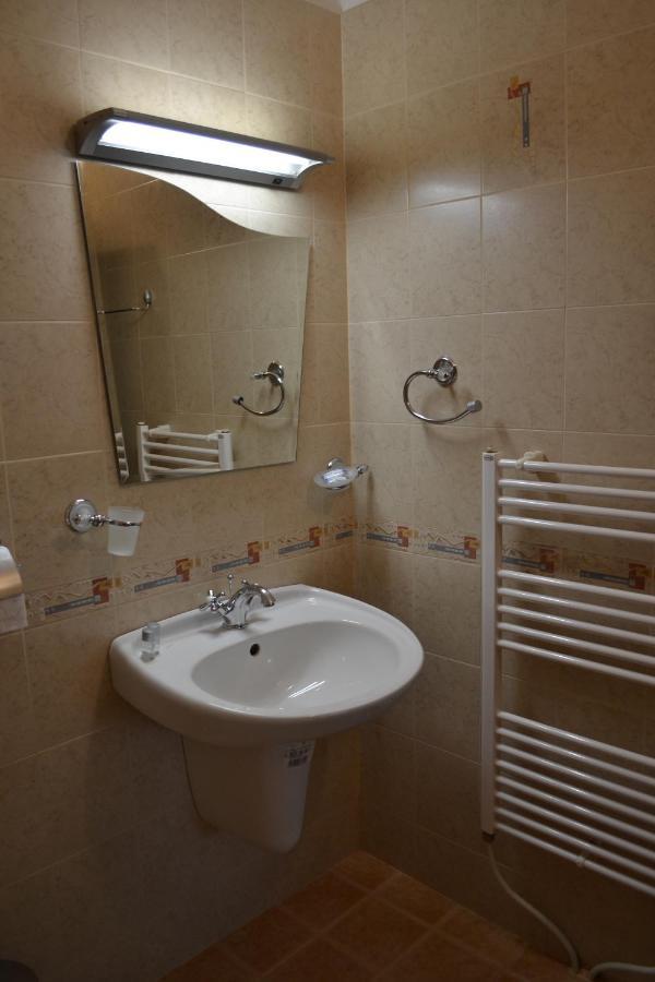 Hotel Perla Gorna Orjachovitsa Buitenkant foto