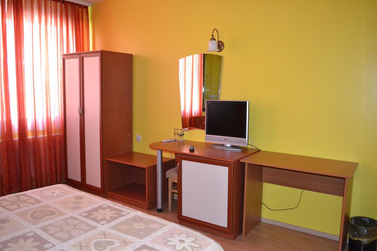 Hotel Perla Gorna Orjachovitsa Buitenkant foto