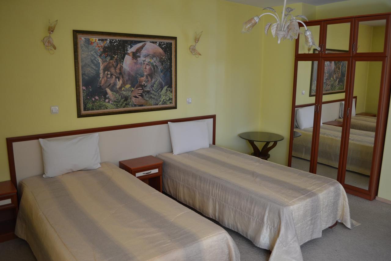 Hotel Perla Gorna Orjachovitsa Buitenkant foto